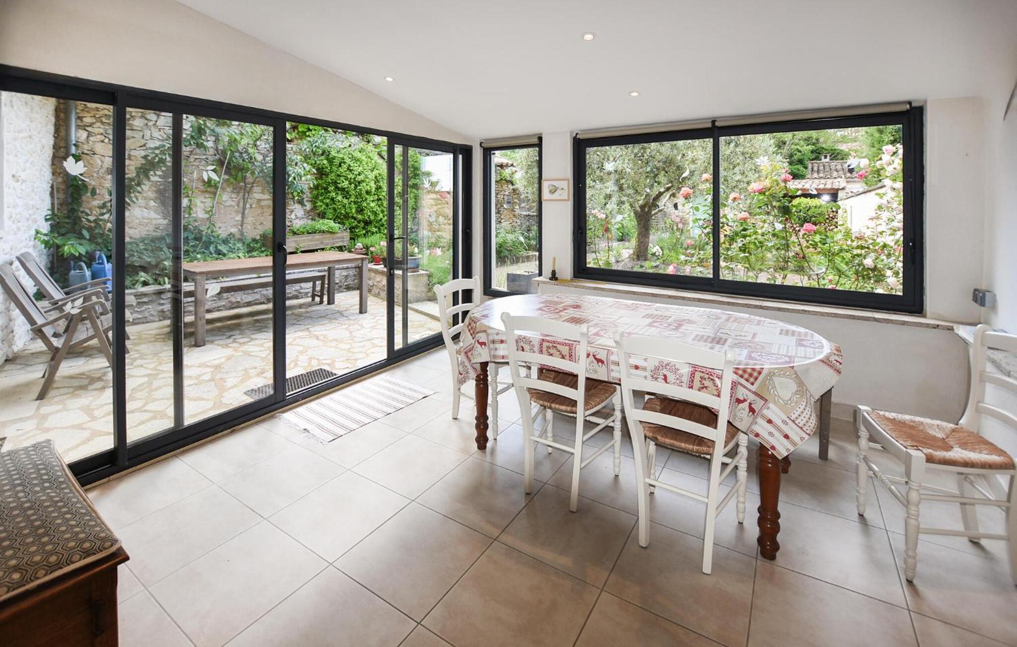 2 Bedroom Gorgeous Home In Villes-Sur-Auzon Dış mekan fotoğraf